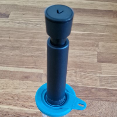 Airtender Vakuumpumpe auf WECK Glas
