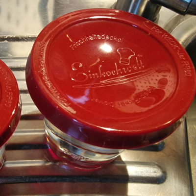 Silikondeckel auf WECK Glas ? leichtes Semi-Vakuum